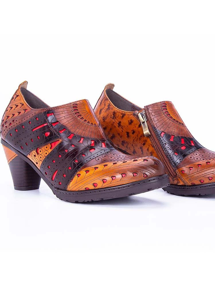 Emmeline Pattern Engraved Leather Shoes
