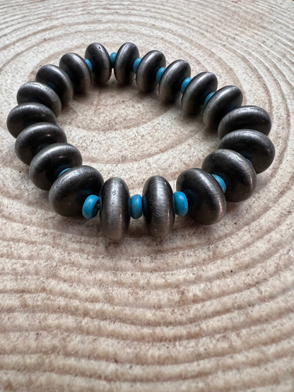 Western Faux Saucer Pearl Stretch Bracelet with Faux Turquoise - 6 1/2 inch