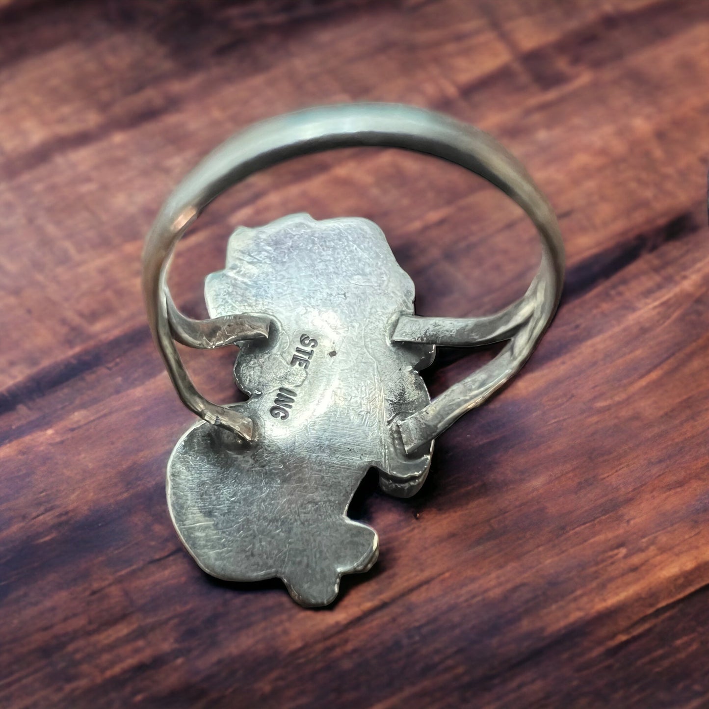 Vintage Native American handmade sterling silver and turquoise ring - Size 5