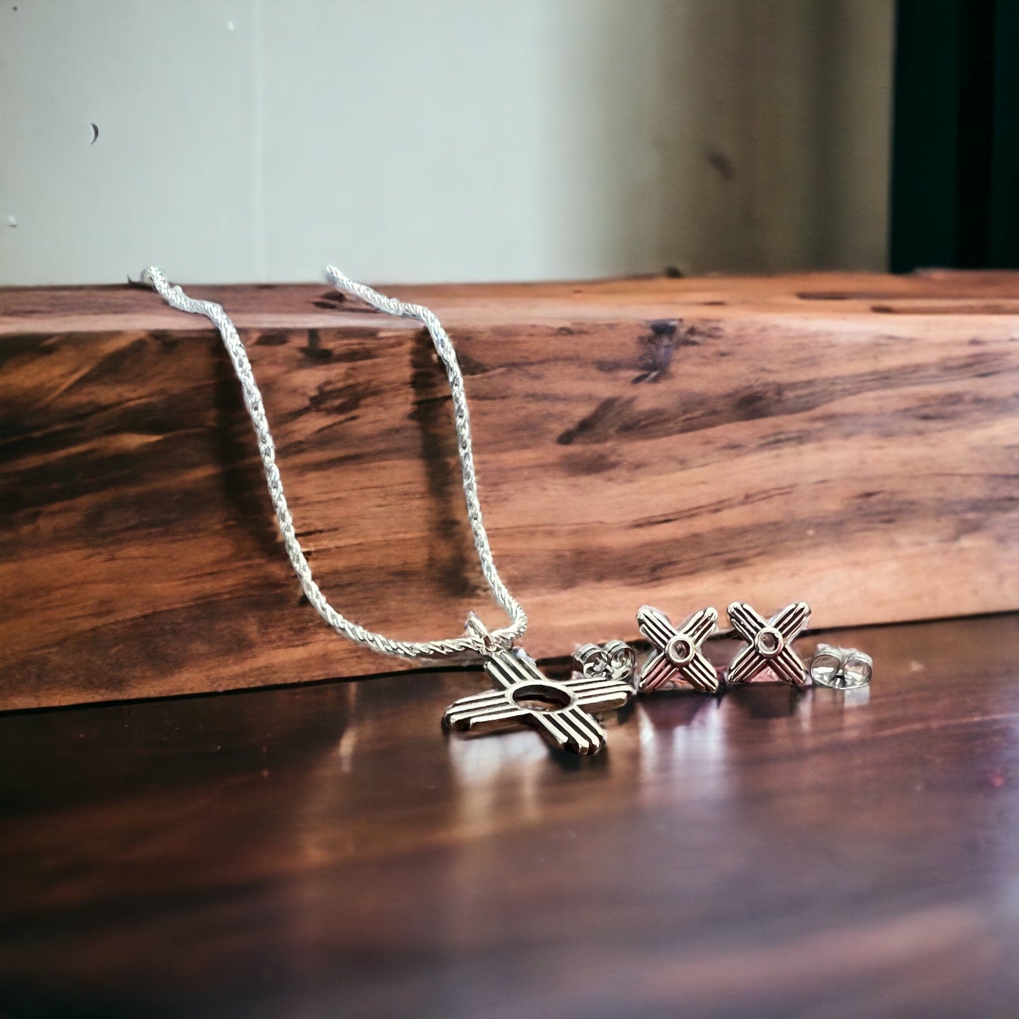 Western Zia Jewelry Set - Pendant, chain, and post earrings in sterling silver
